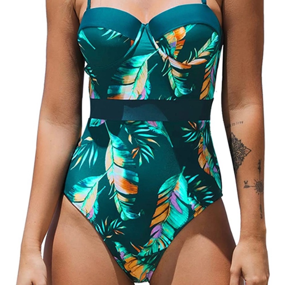 Cupshe Tropical Leaf One Piece Swimsuit - Lg NWT